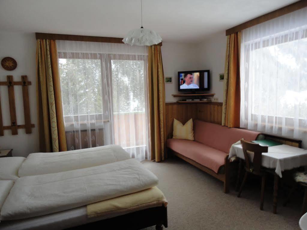 Haus Dorfblick Otel Prägraten Dış mekan fotoğraf
